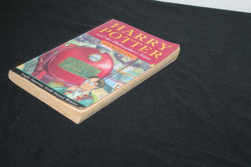 J K Rowling Harry Potter and the Philosopher's Stone