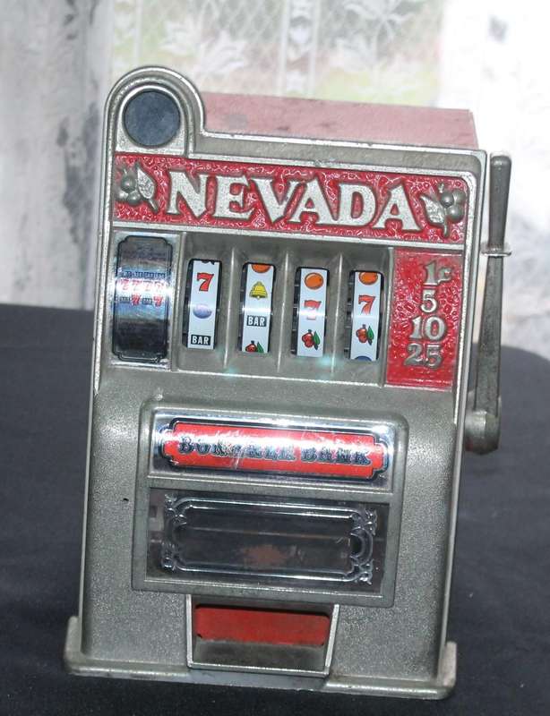 Table Top Nevada One Arm Bandit