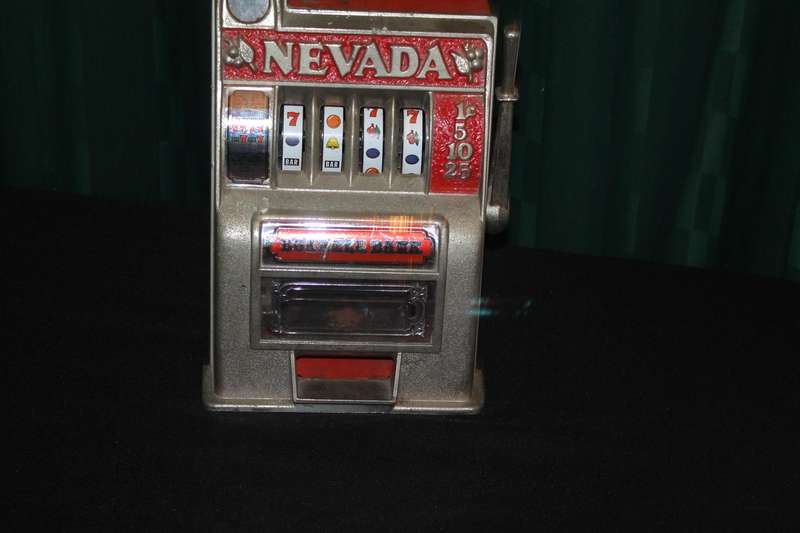 Table Top Nevada One Arm Bandit