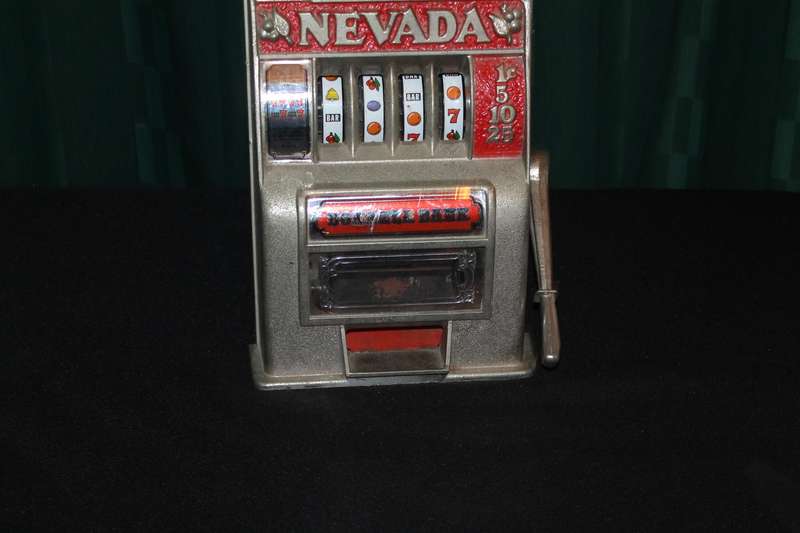 Table Top Nevada One Arm Bandit