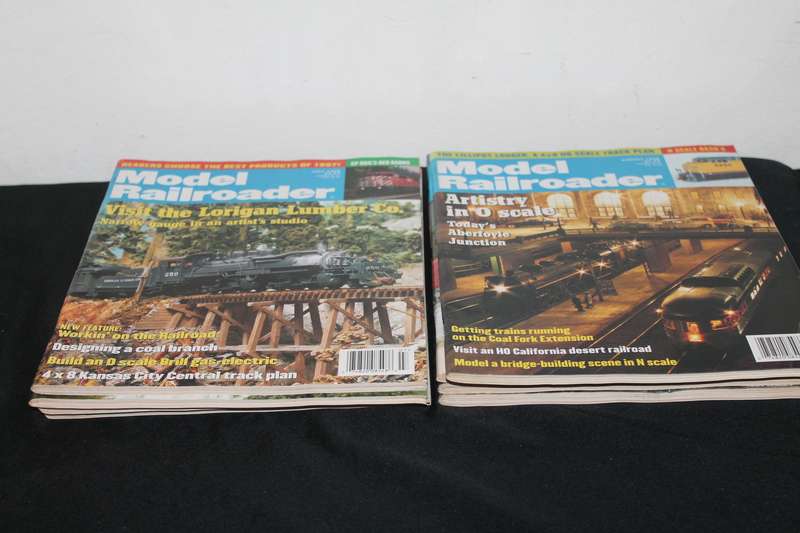 Model Railroader 12 Issues 1998