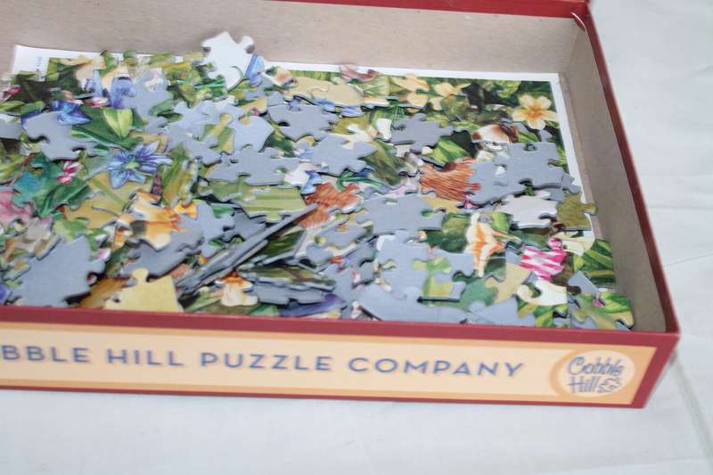 Cobble Hill 275 Puzzle Large Pieces