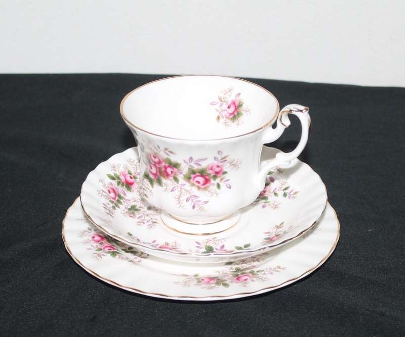 Royal Albert Lavender Rose Trio