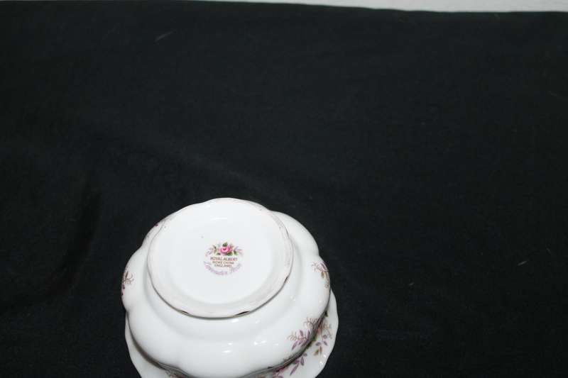 Royal Albert Lavender Rose Sugar Bowl