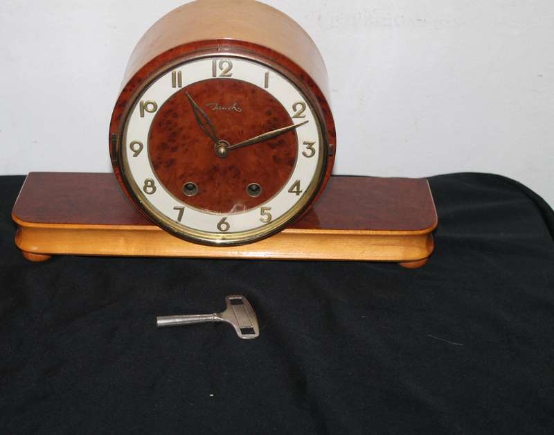 Small Mantle Clock