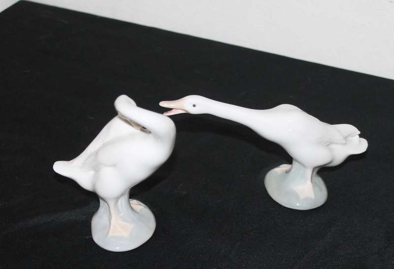 2 Lladro Geese