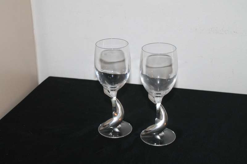 2 Frankli Wild Champagne Glasses with Dolphin Stems