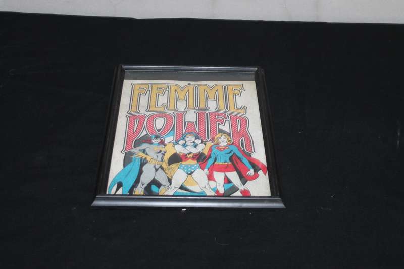 Framed print Supergirl, wonder woman