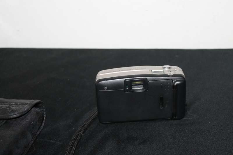 Minolta AF50 Big Finder Film Camera