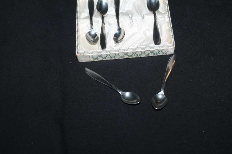 Set of 6 small Teaspoons