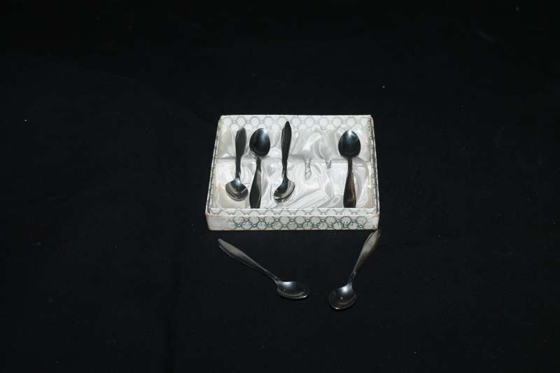 Set of 6 small Teaspoons