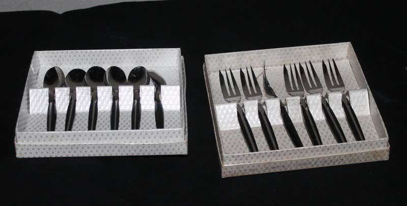 Set of 6 Cake Forks and Teaspoons