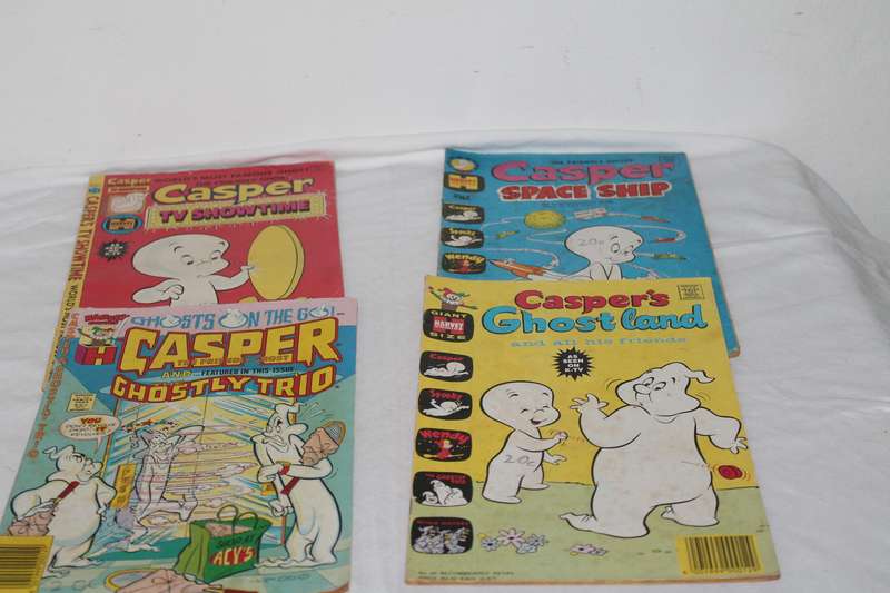 4 Casper comics