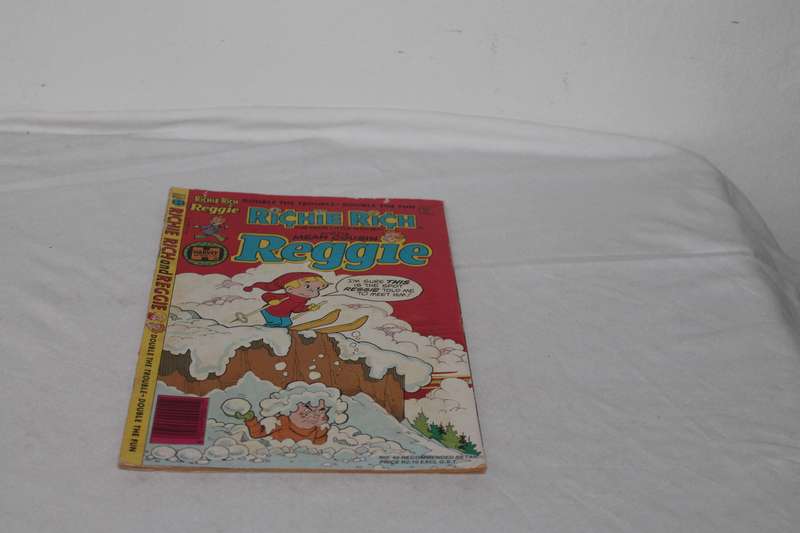 3 Richie Rich comics