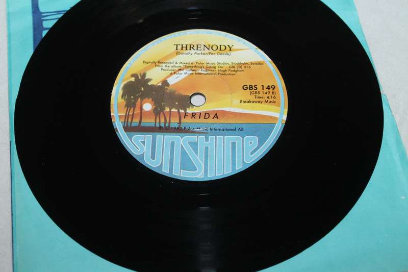 Frida 7 Single I know there's something going on