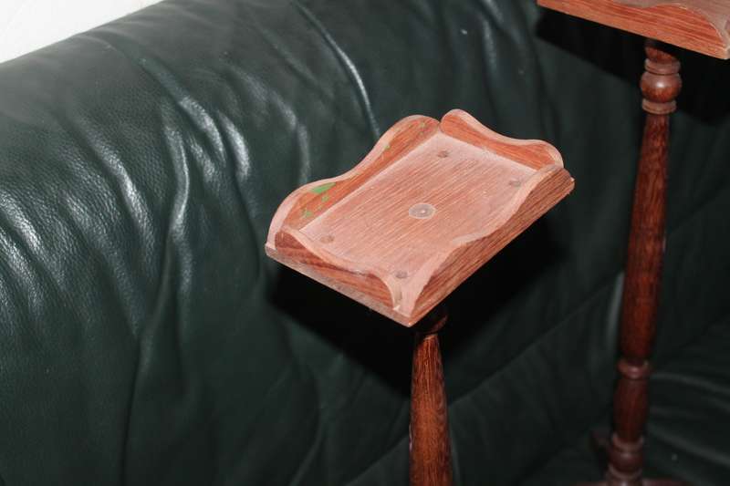 Set of 2 wooden Card Holders