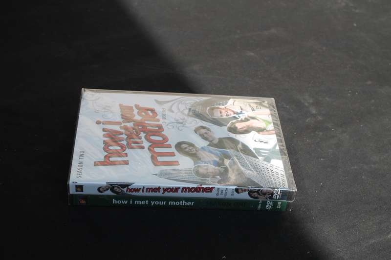 How I met your mother seasons 1 and 2