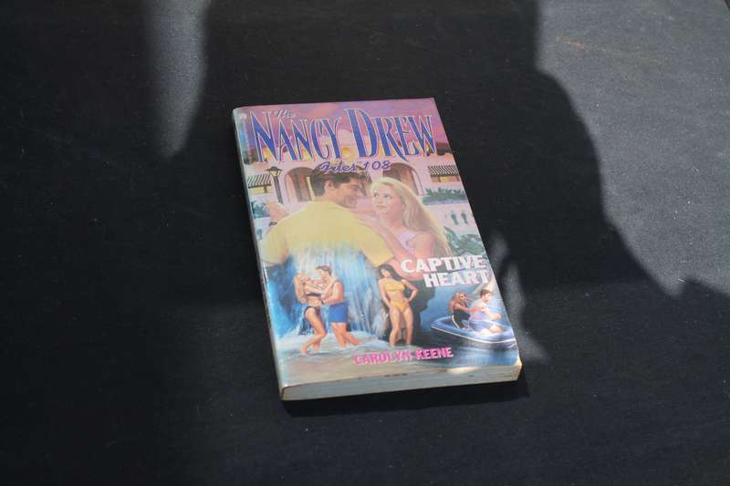 Nancy Drew Files Captive Heart Carolyn Keene
