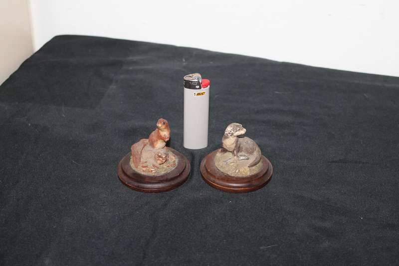 Country Artist by Richard Cooper & Company Stratford-Upon-Avon England 2 Otters