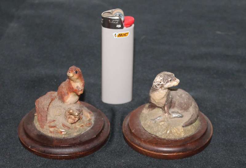 Country Artist by Richard Cooper & Company Stratford-Upon-Avon England 2 Otters