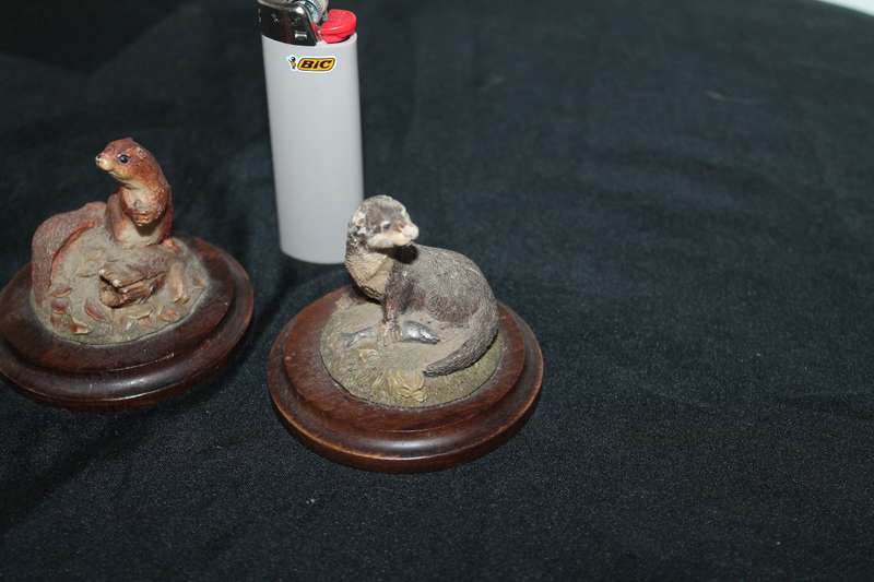 Country Artist by Richard Cooper & Company Stratford-Upon-Avon England 2 Otters