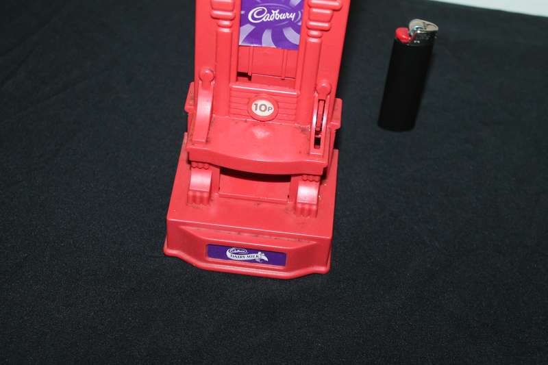 Hornby Cadbury 10p Dispenser