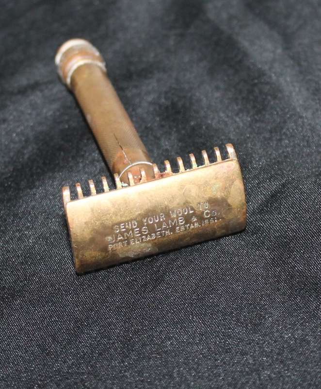 Brass razor