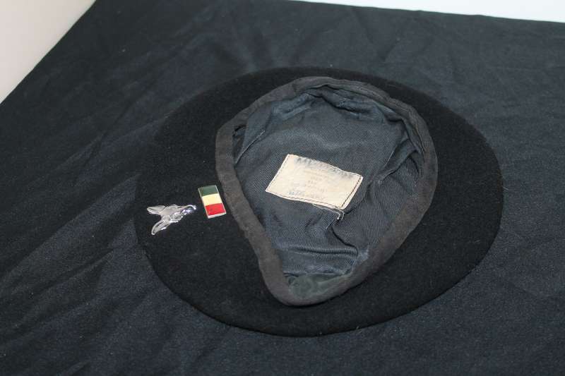beret with Badge No 2