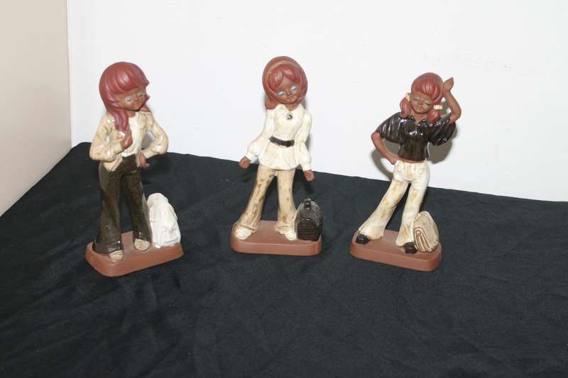 3 Lady figures