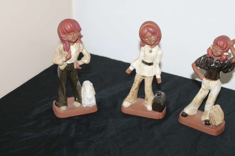3 Lady figures