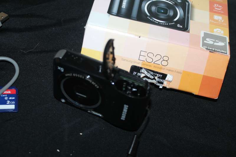 Samsung ES28