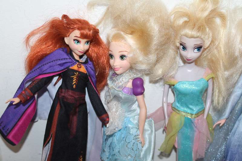 4 Dolls from Frozen