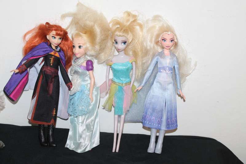 4 Dolls from Frozen