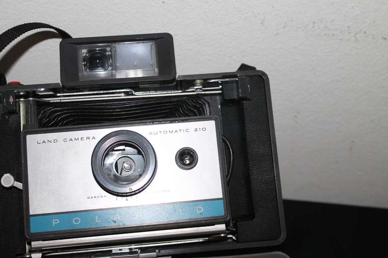 Polaroid 210 Display