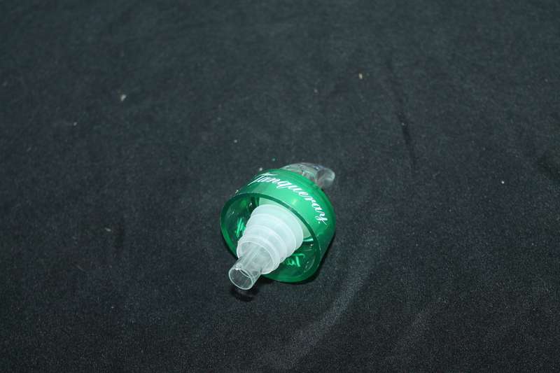 Tanqueray Bottle Pourer