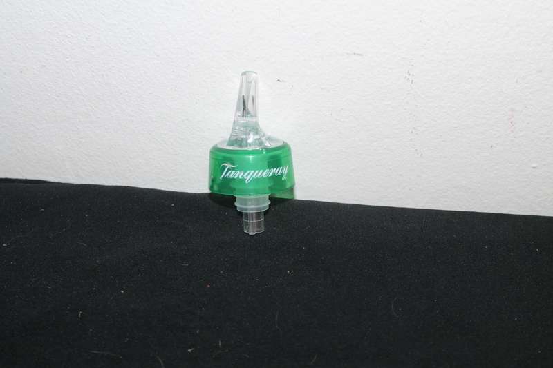 Tanqueray Bottle Pourer