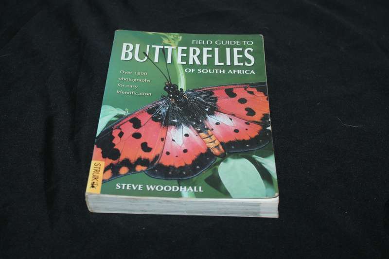Field guide to Butterflies Steve Woodhall