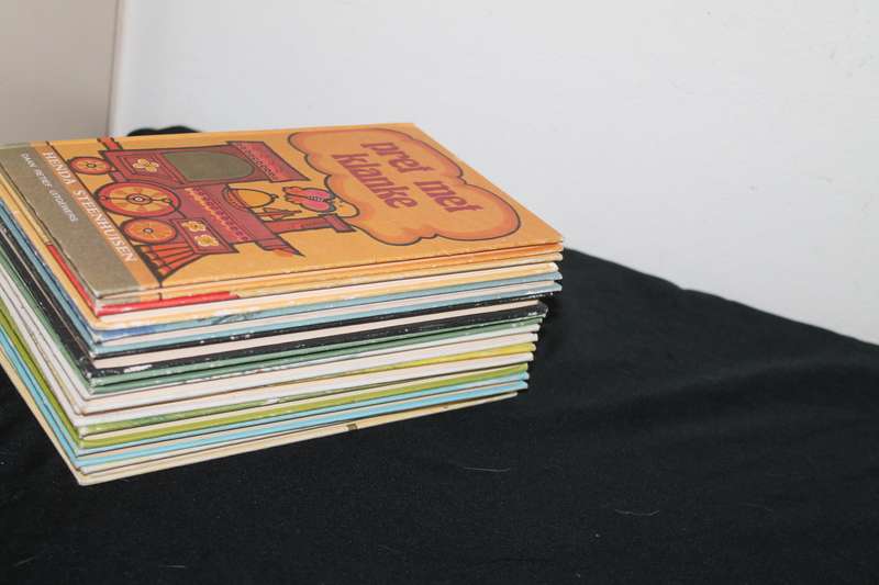 10 Children's Books Daan Retief Uitgewers Lot 3