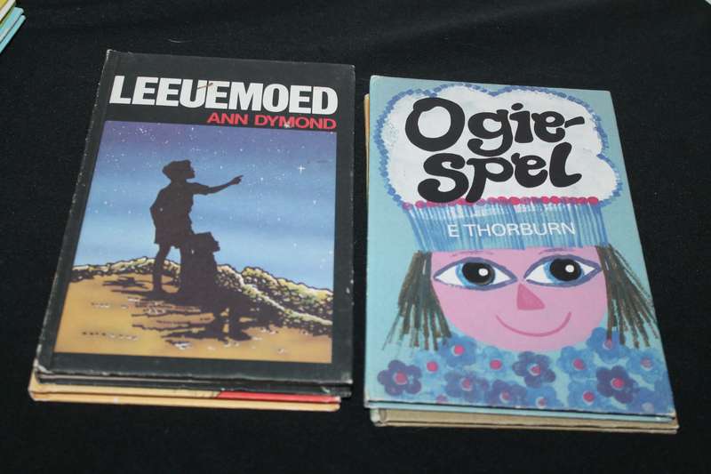10 Children's Books Daan Retief Uitgewers Lot 3