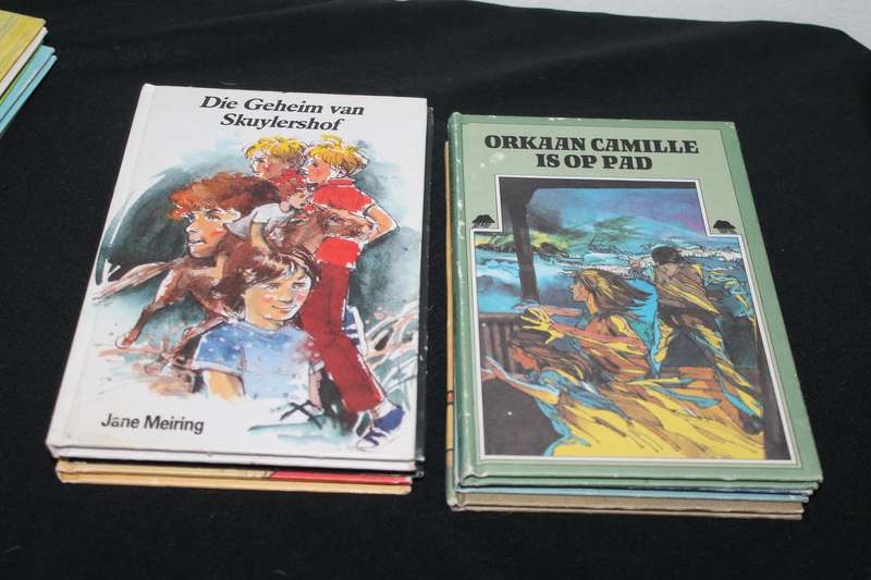 10 Children's Books Daan Retief Uitgewers Lot 3