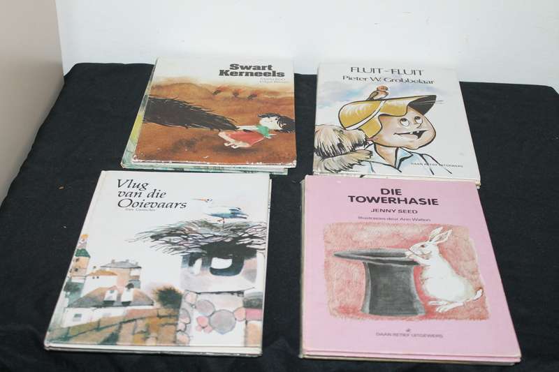 24 Children's books Daan Retief uitgewers