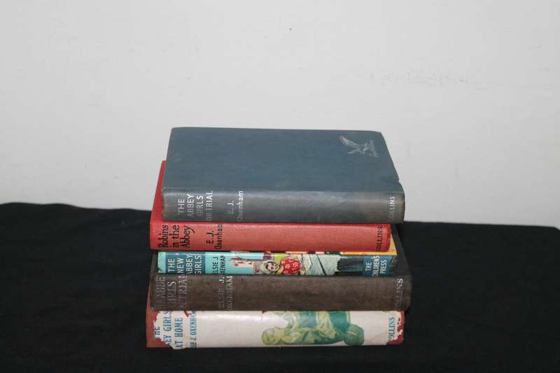 5 Books Elsie J Oxenham The Abbey