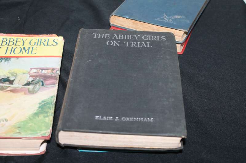 5 Books Elsie J Oxenham The Abbey