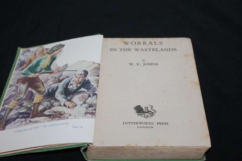 Biggles  Capt W E Johns Worrals in the wastelands