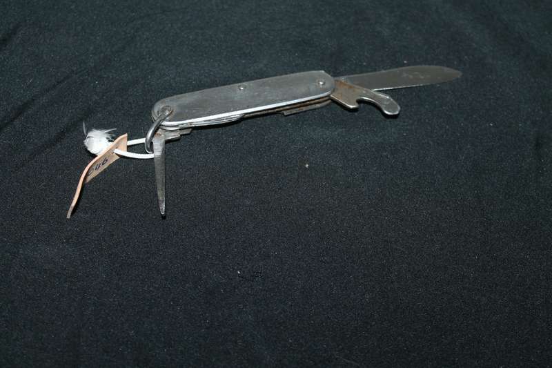 Pocket Knife 7340-18-400-2426