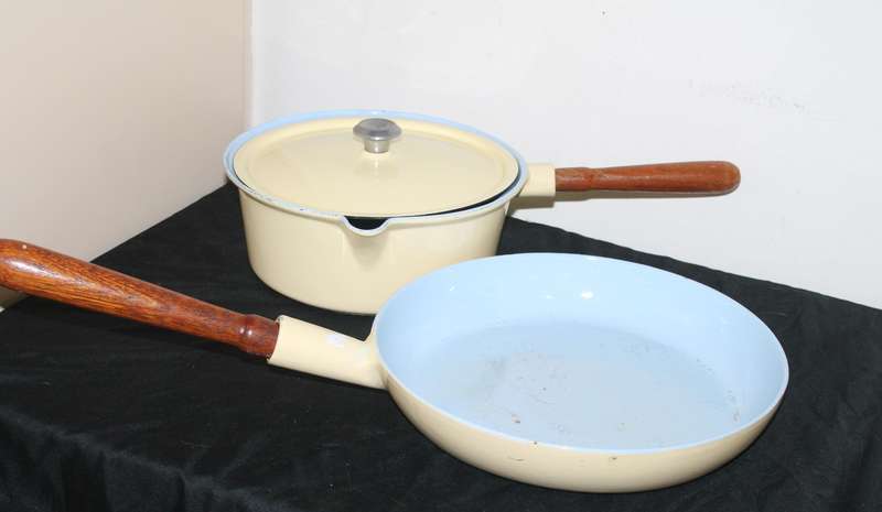 Enamel Frying Pan and Pot
