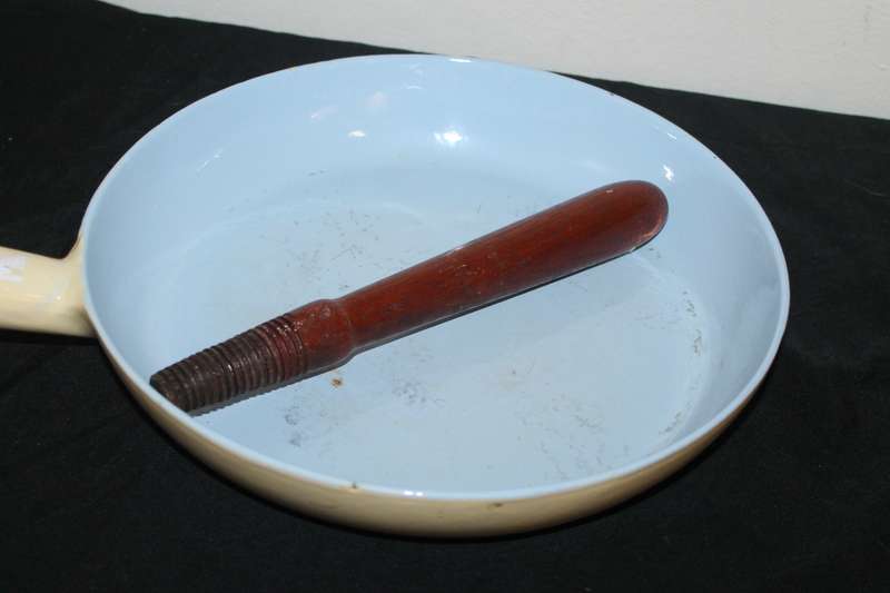 Enamel Frying Pan and Pot