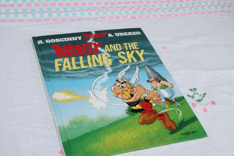Asterix and the sky is falling