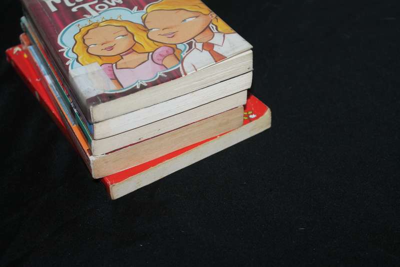 5 Enid Blyton books