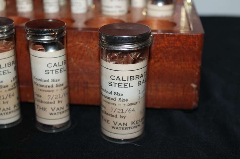 Wooden Ball bearing sample case
